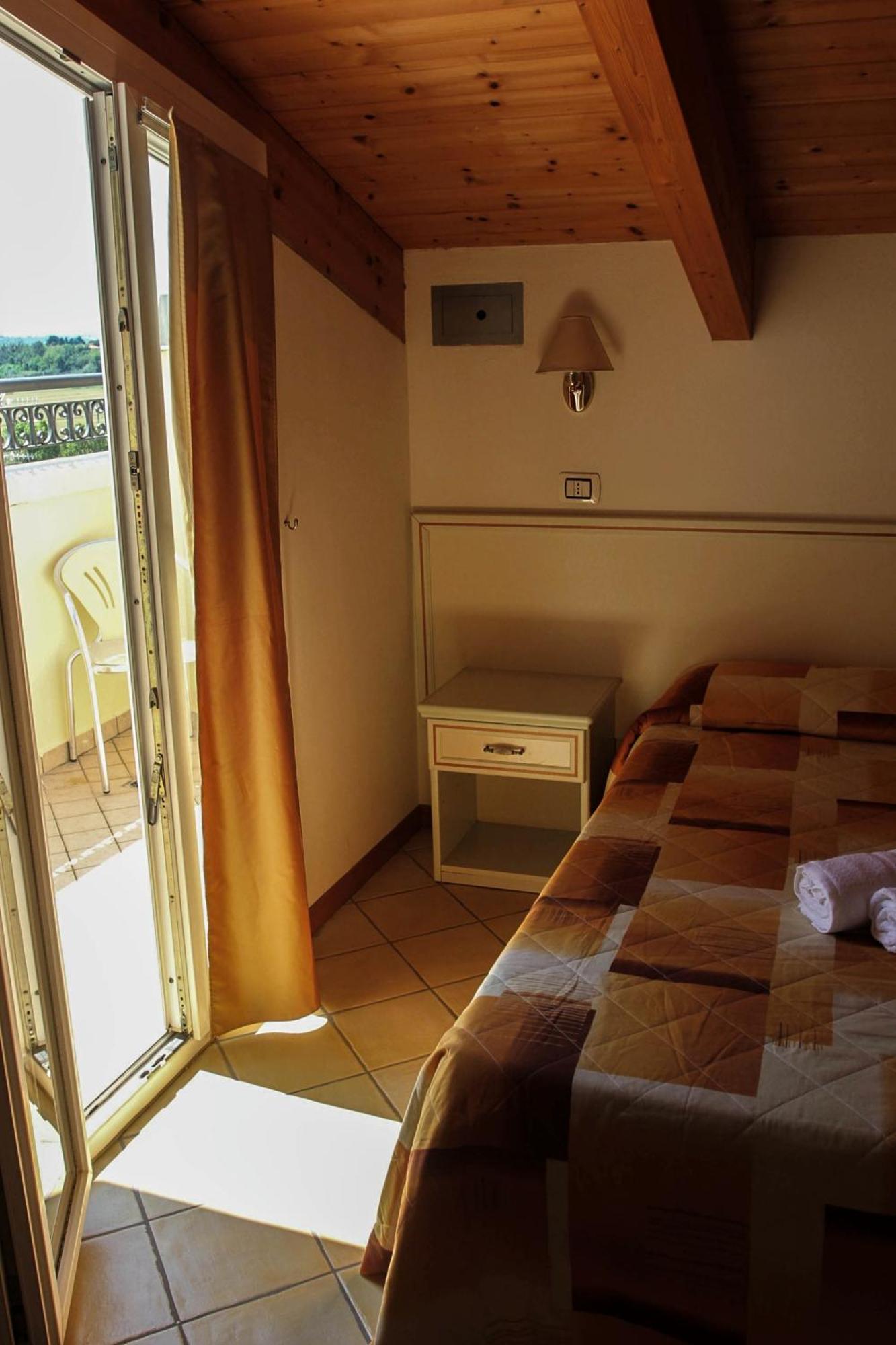 מיסאנו אדריאטיקו Hotel Ariston מראה חיצוני תמונה